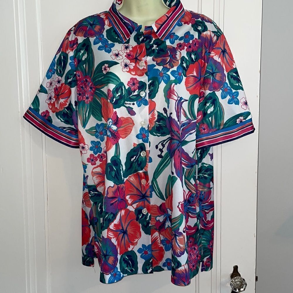 Vintage 80s Vera Neumann multi‎ color floral polyester short sleeve shirt